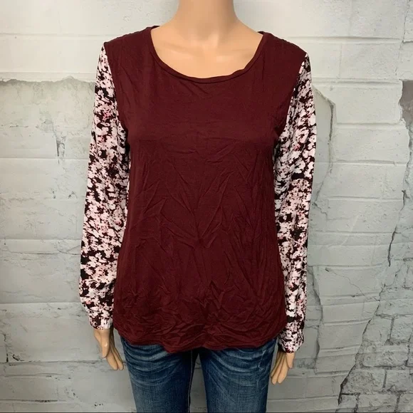 Ann Taylor Floral Sleeves Top - Picture 1 of 3